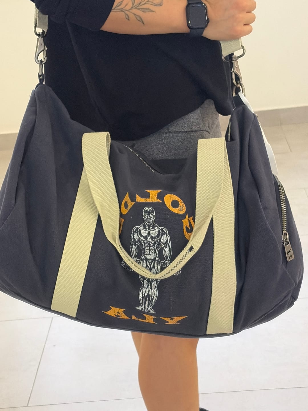 9045 - Gold's Iron Legacy Canvas Bags