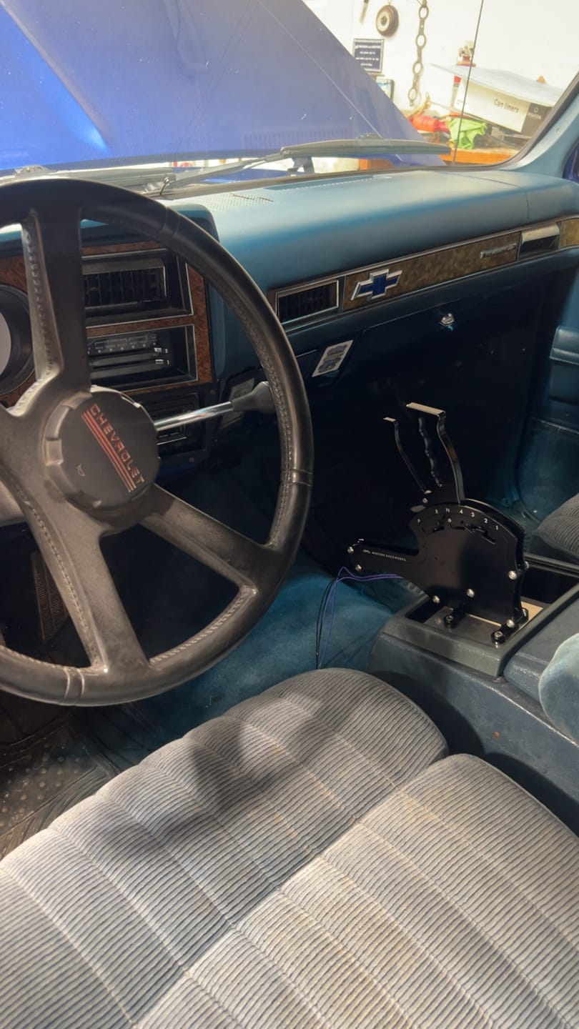 Customer photo review of 4L80E 4 Speed Standard Pattern Operator Series Billet Shifter Front Exit