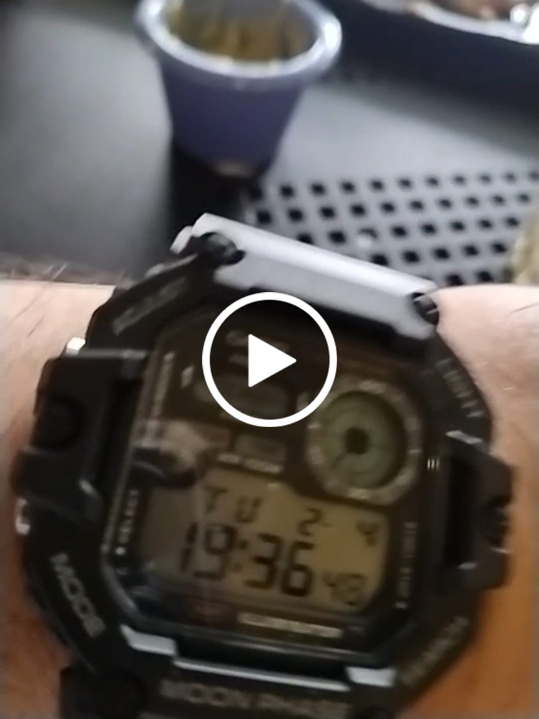 Customer video review of Reloj Casio Vintage WS-1700H-1AV Tide Graph Moonphase