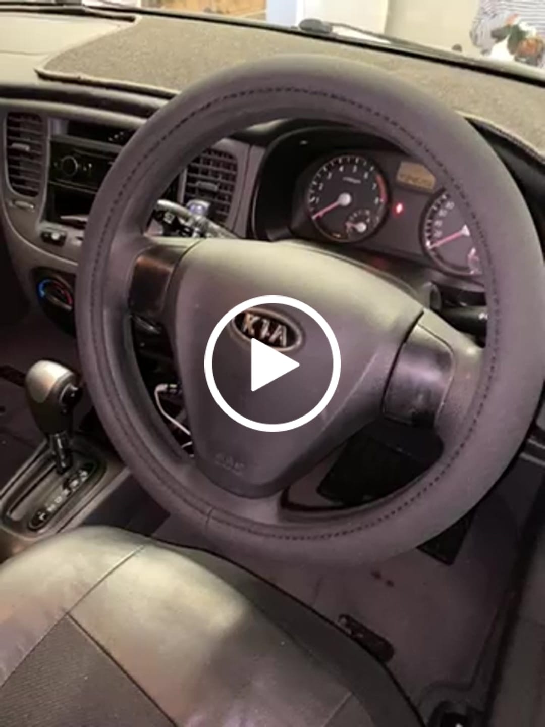 Customer video review of Sharkskin Universal Steering Wheel Cover
