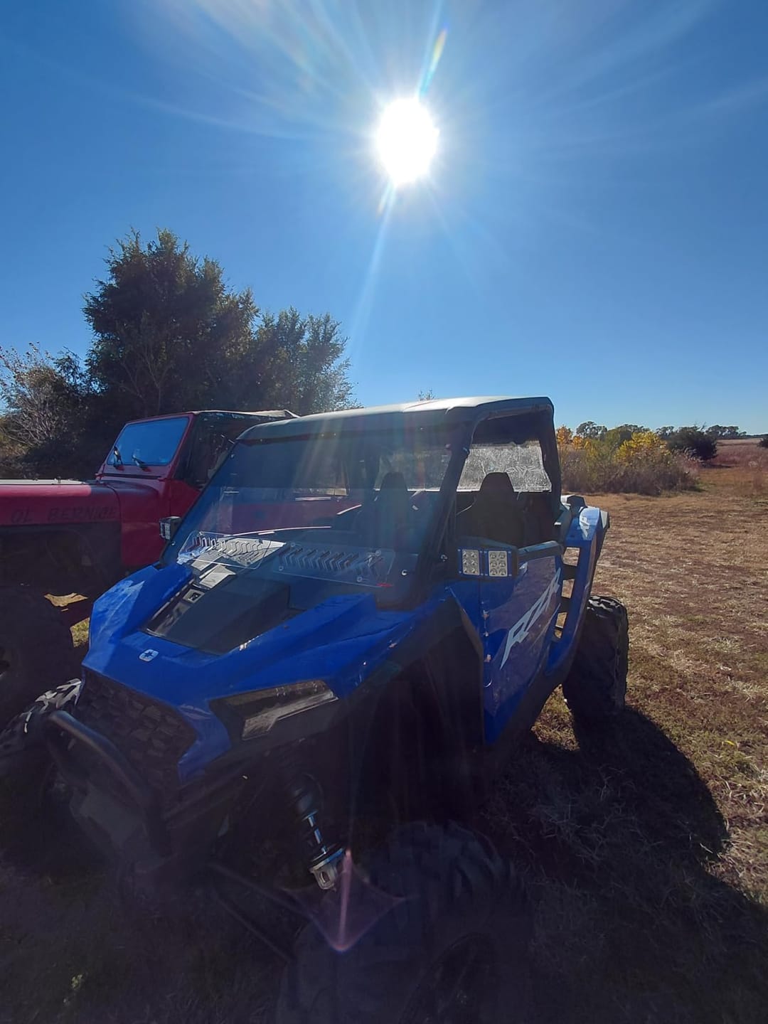 Customer photo review of 2-IN-1 Vented Windshield Pre-Installed Rubber Strip for 2024+ Polaris RZR XP 1000 / RZR XP 4 1000