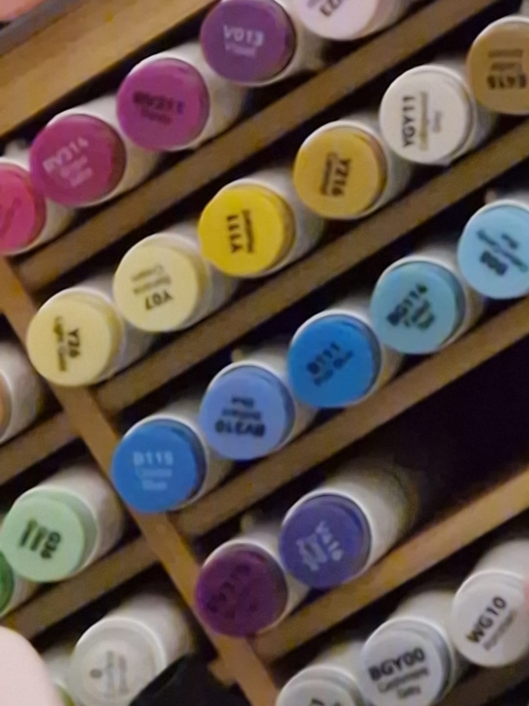 Customer photo review of Ohuhu Honolulu Plus Series Supreme Rubber Brush Tip Markers