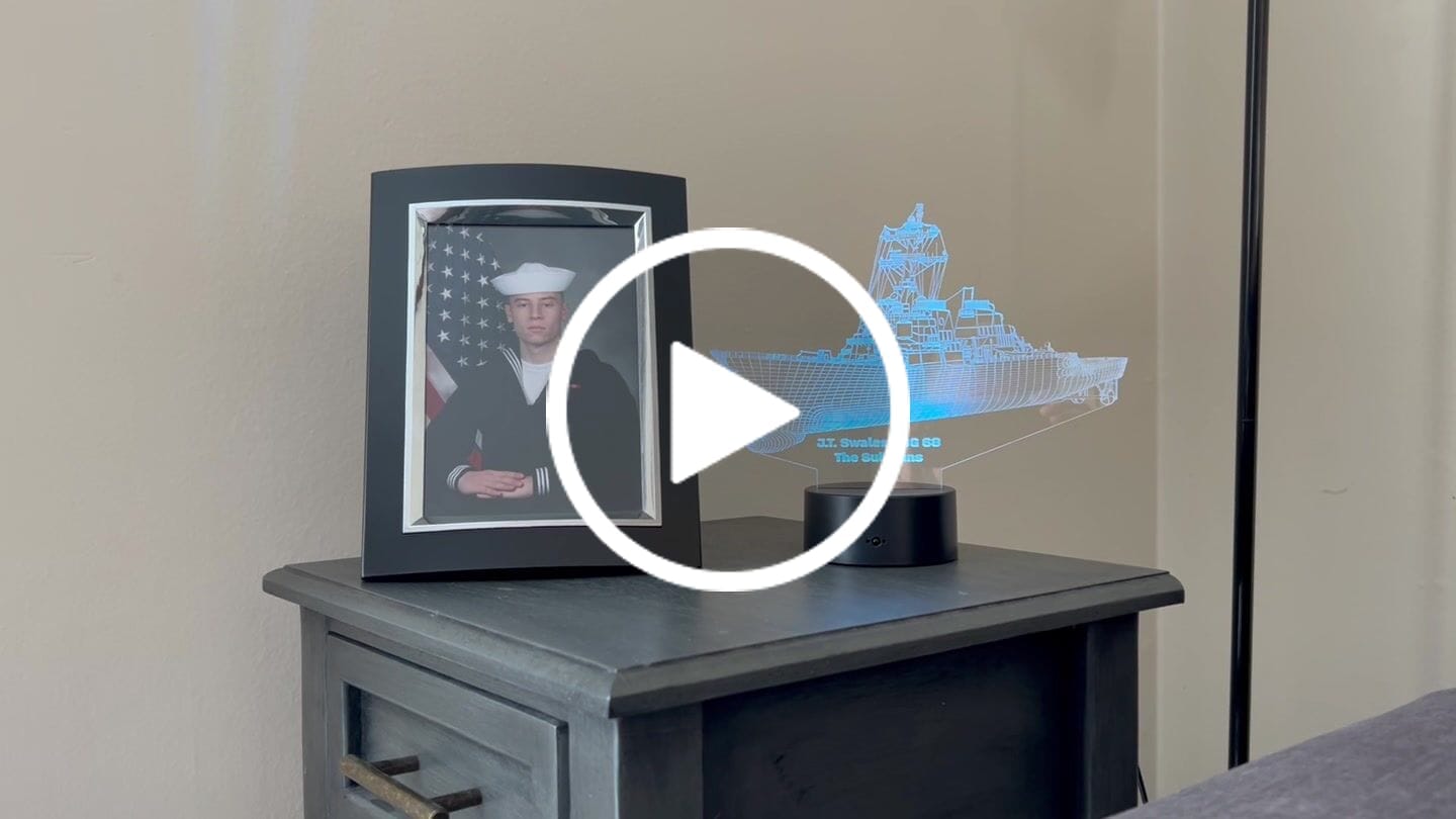 Customer video review of USN Guided Missile Destroyer - 3D Optical Illusion Lamp