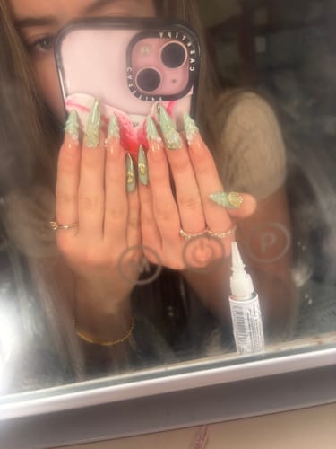 Customer photo review of Custom Nails