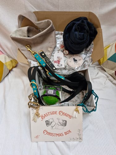 Customer photo review of Eastside Christmas Box
