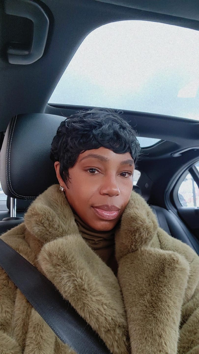 Customer photo review of Sensationnel Instant Fashion Full Wig - ANITA