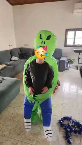 Customer photo review of Inflatable Alien Costume – Funny "Pick Me Up" Illusion Suit