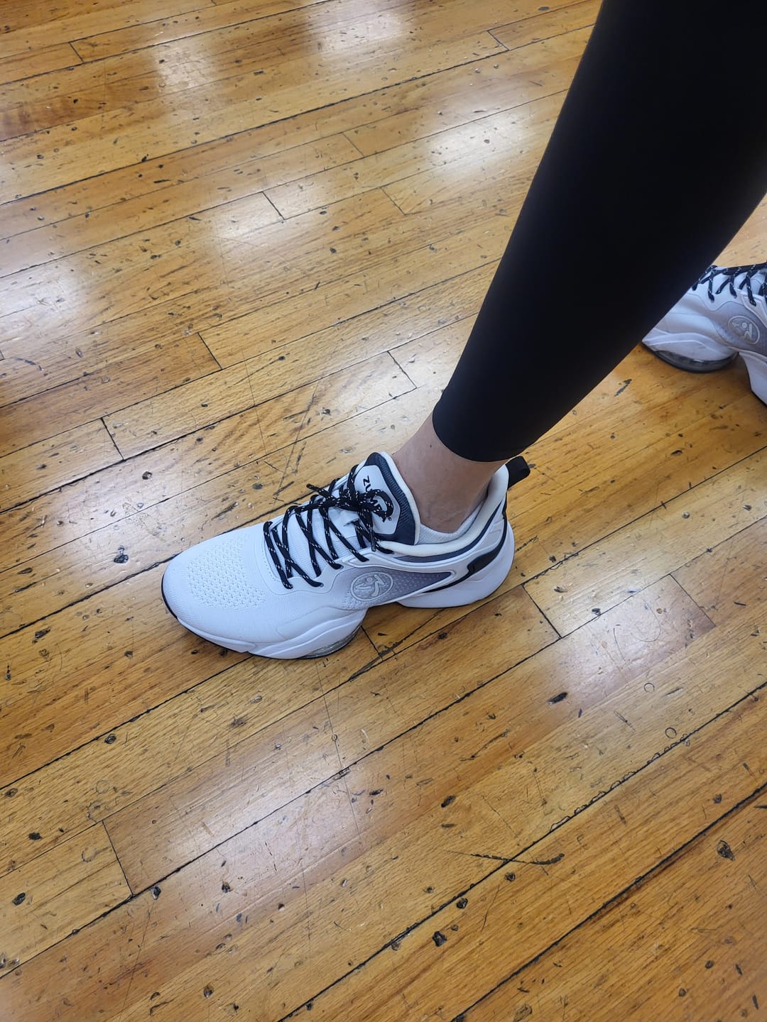 Customer photo review of Zumba Air Stomp - White/Black