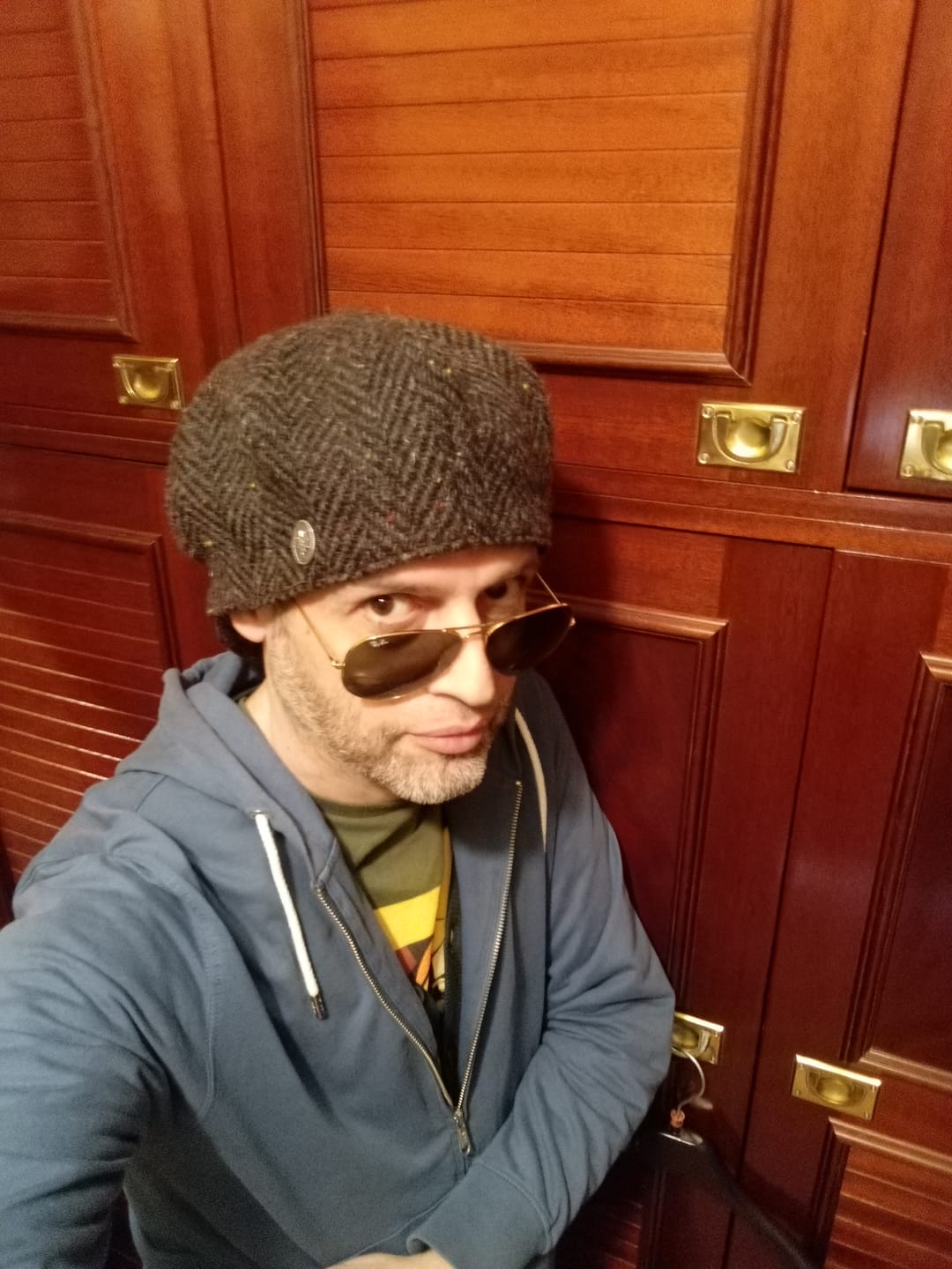 Customer photo review of Eight Piece Cap Tweed
