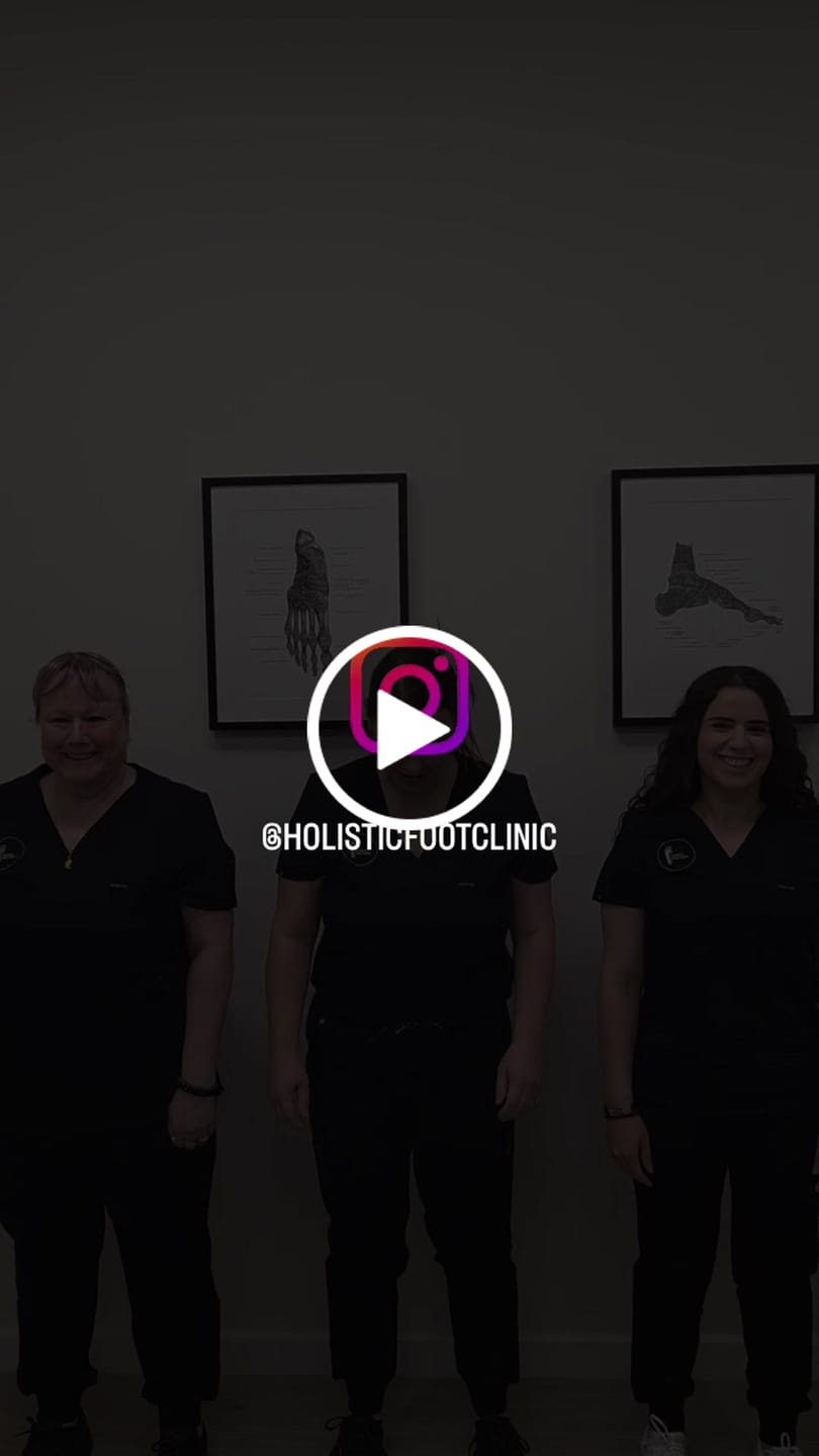 Customer video review of FLORENCE Three Chest Pocket Scrub Top (Original SLTECH™ fabric) - Black