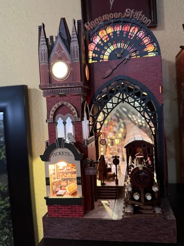 Customer photo review of Hogsmoor Station DIY Book Nook Kit