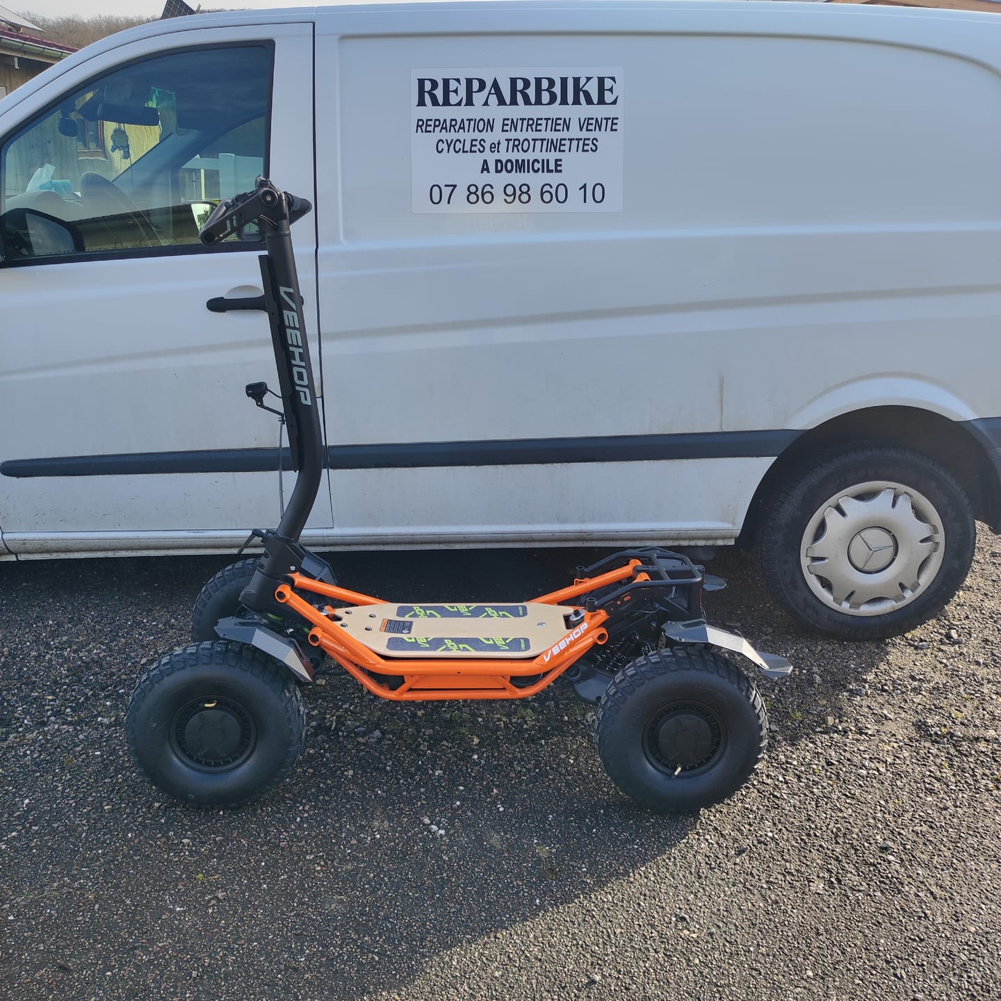 Customer photo review of Trottinette VEEHOP tout terrain à 4 roues motrices avec selle pliable 3200w / 6400w 40ah