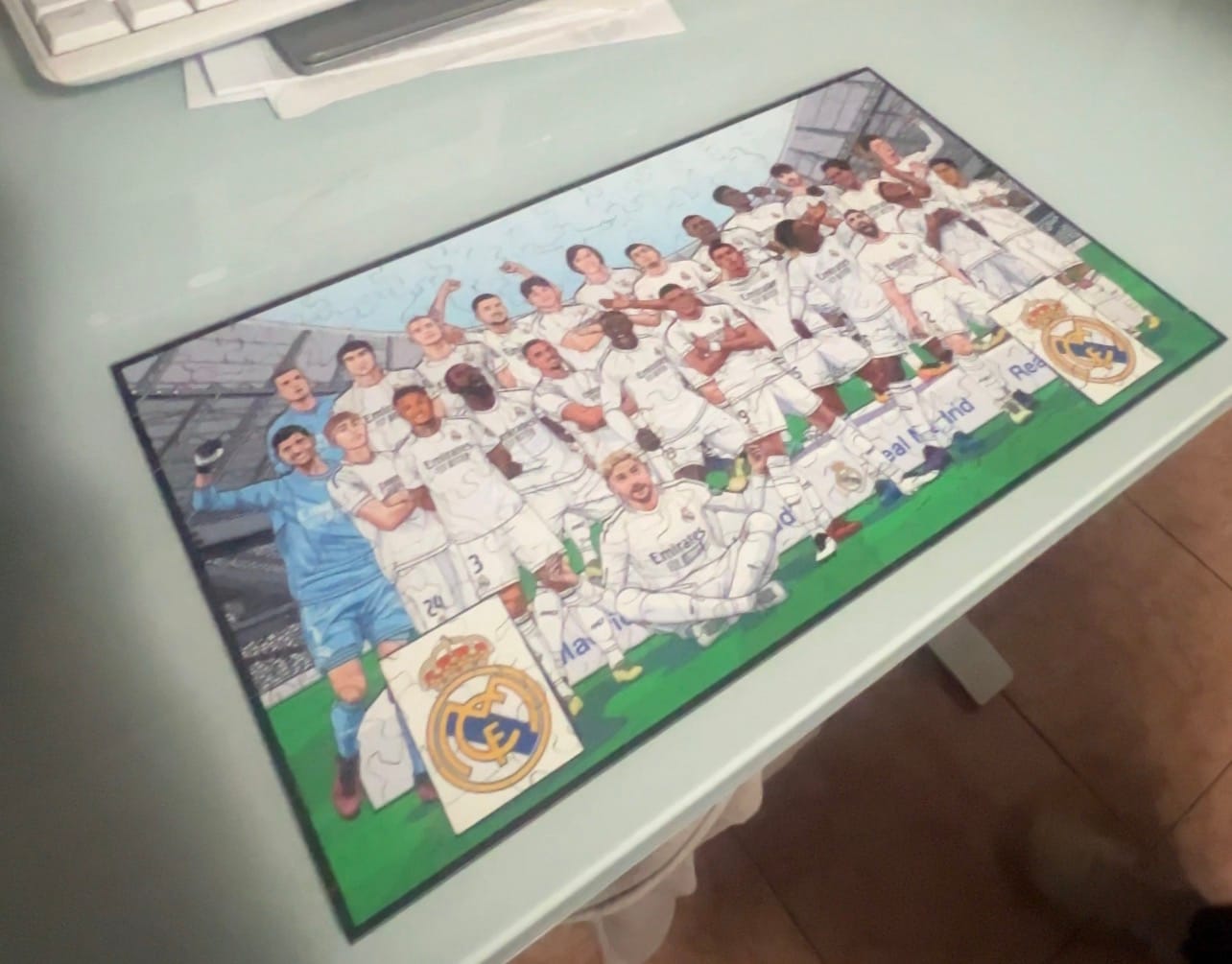 Customer photo review of Real Madrid CF® 25/26 Team - Wooden Puzzle
