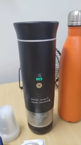 Customer photo review of Cafetera Espresso portátil eléctrica inalámbrica para coche y hogar, cafetera para acampar, cafetera de viaje en polvo con cápsula 3 en 1
