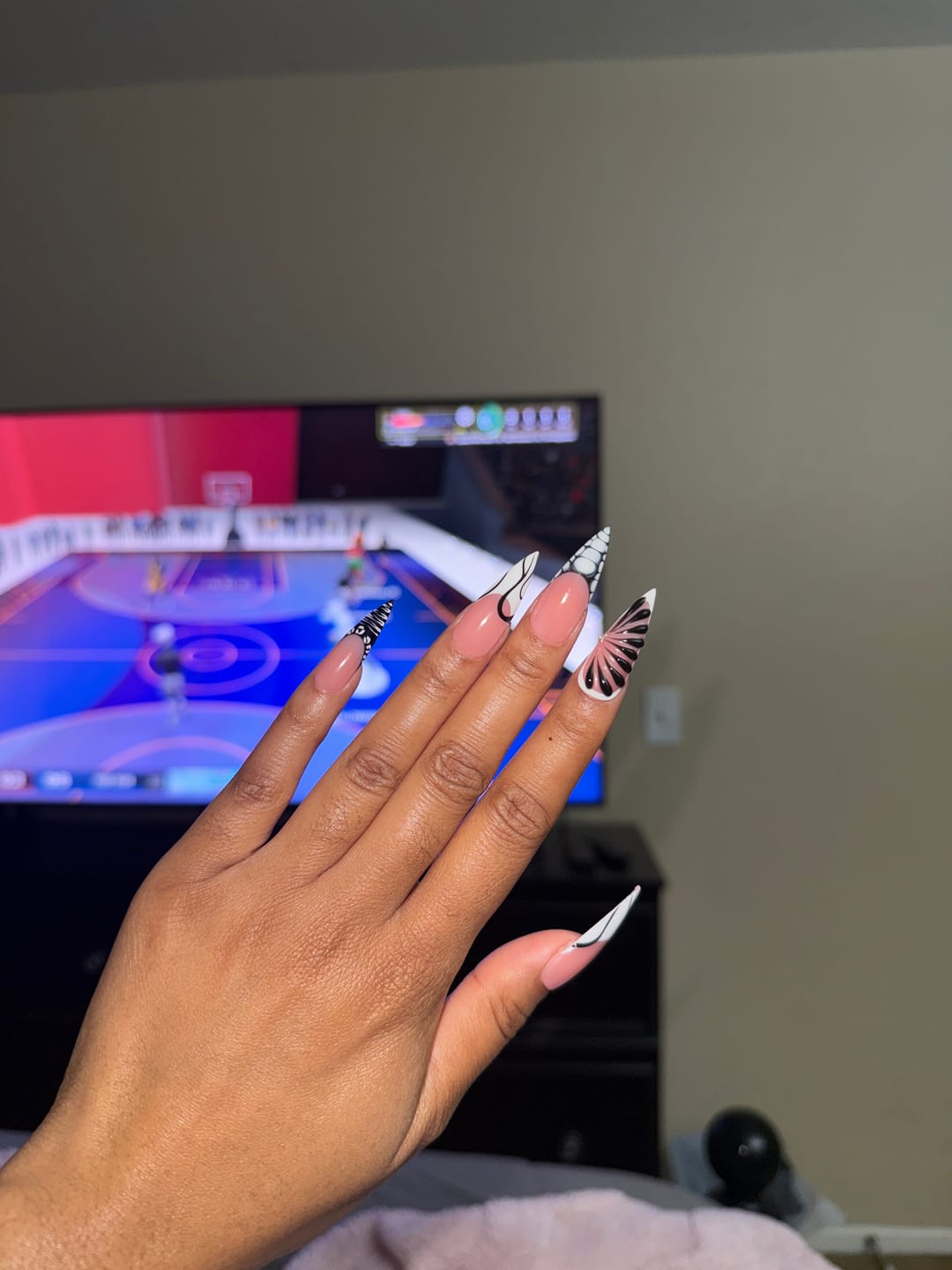 Customer photo review of Custom Nails