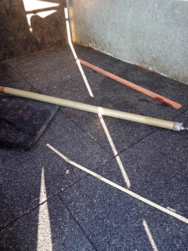 Customer photo review of Rubber Staltegel Granulaat vochtdoorlatend 100x100x3cm