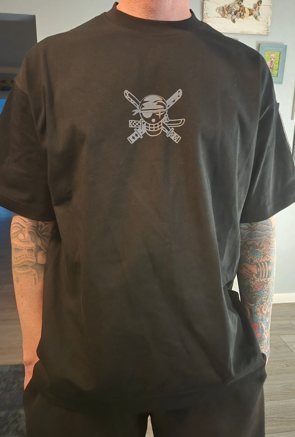 Customer photo review of Zoro Oversize Tee