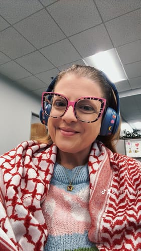 Customer photo review of Starstruck Pink Necklace