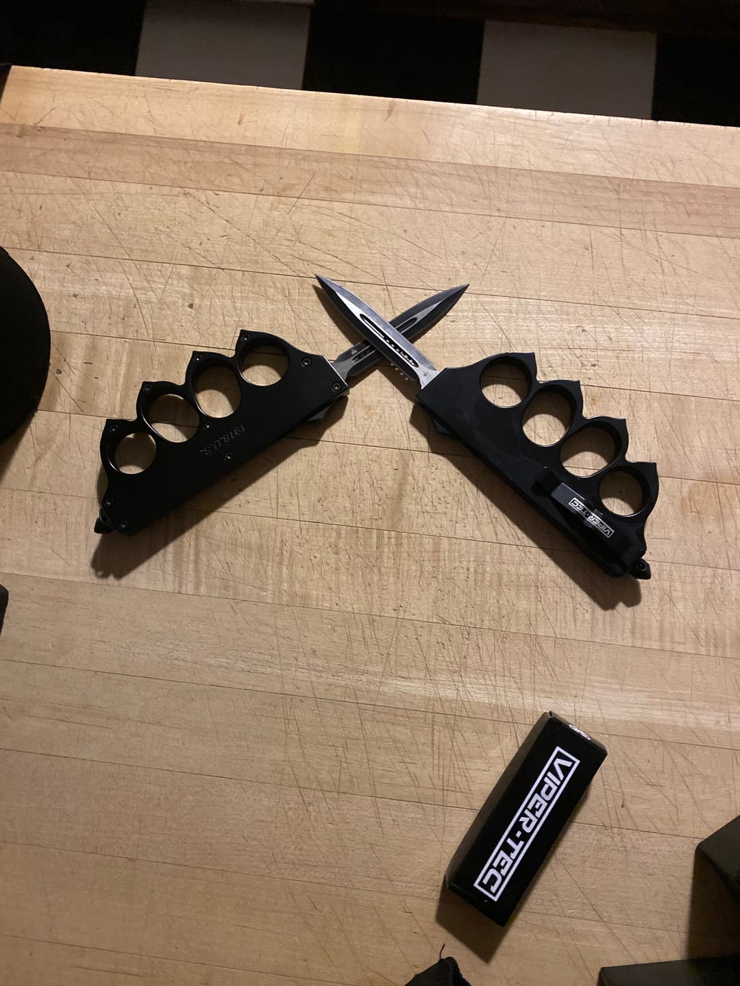 Customer photo review of VT 1918 Trench Knuckle OTF Knife