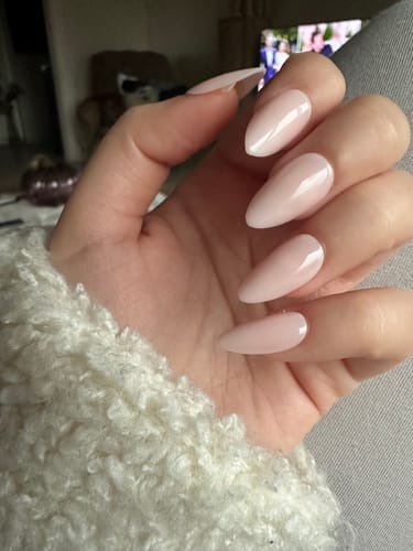 Customer photo review of Pure Petal - Short Almond - 30 Adet Takma Tırnak