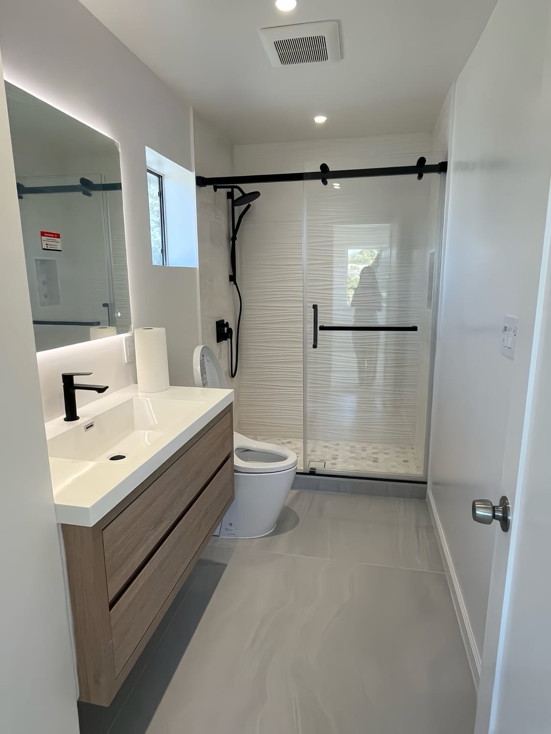 Customer photo review of Elysia 42" Single Sink Floating Bathroom Vanity