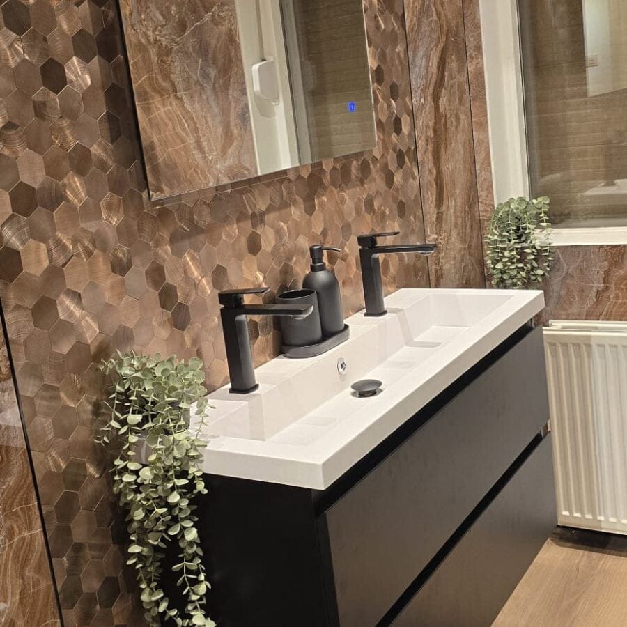 Customer photo review of Plaque Mural PVC Imitation Marbre – Onyx Cuivré Royal 260 x 120 CM
