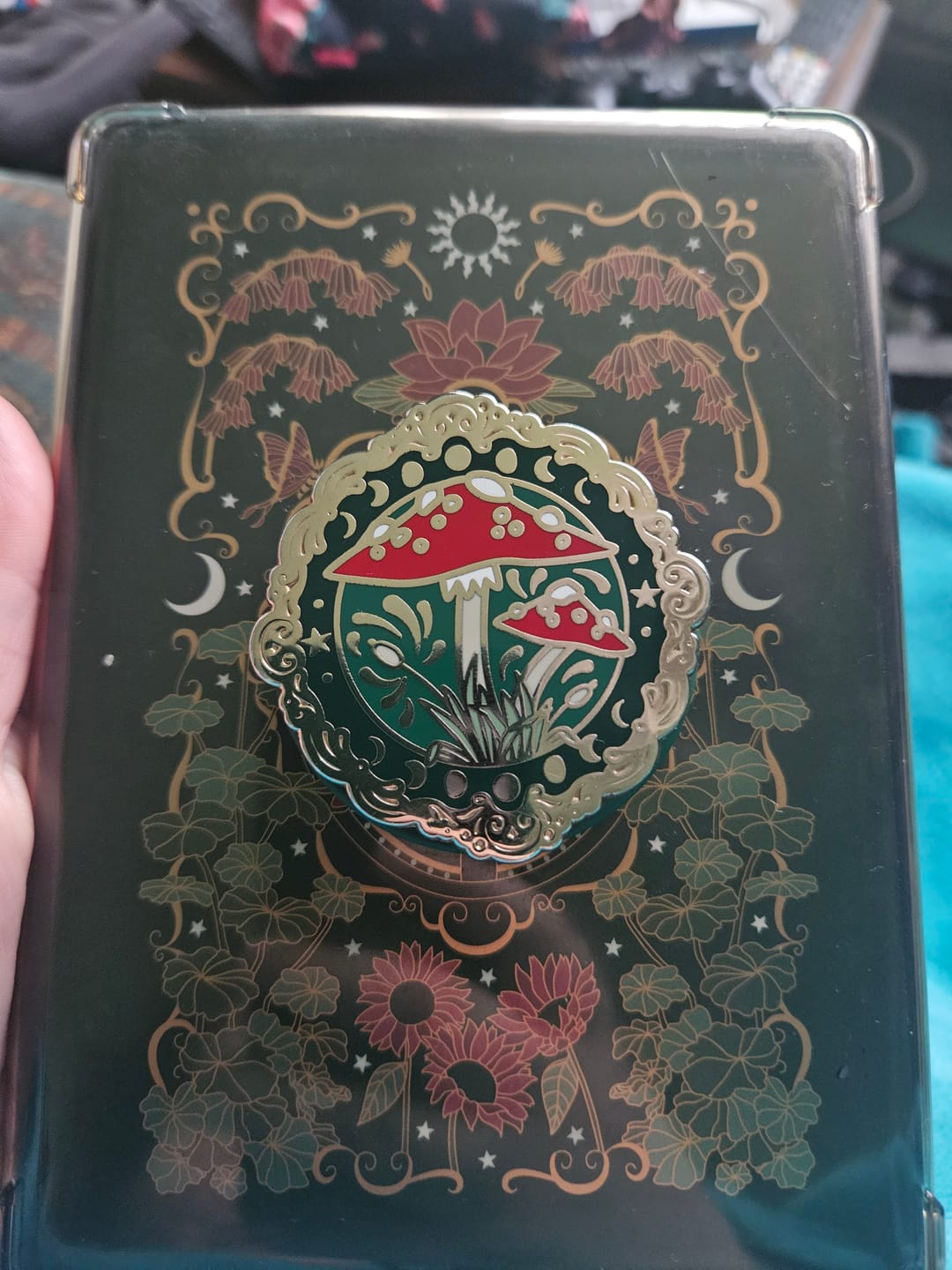 Customer photo review of Wonderland Clingie