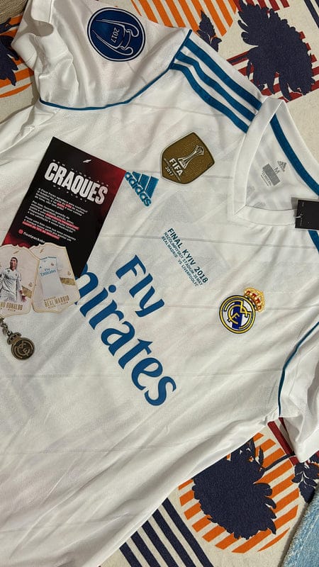 Customer photo review of Camisa Real Madrid I 2017/18