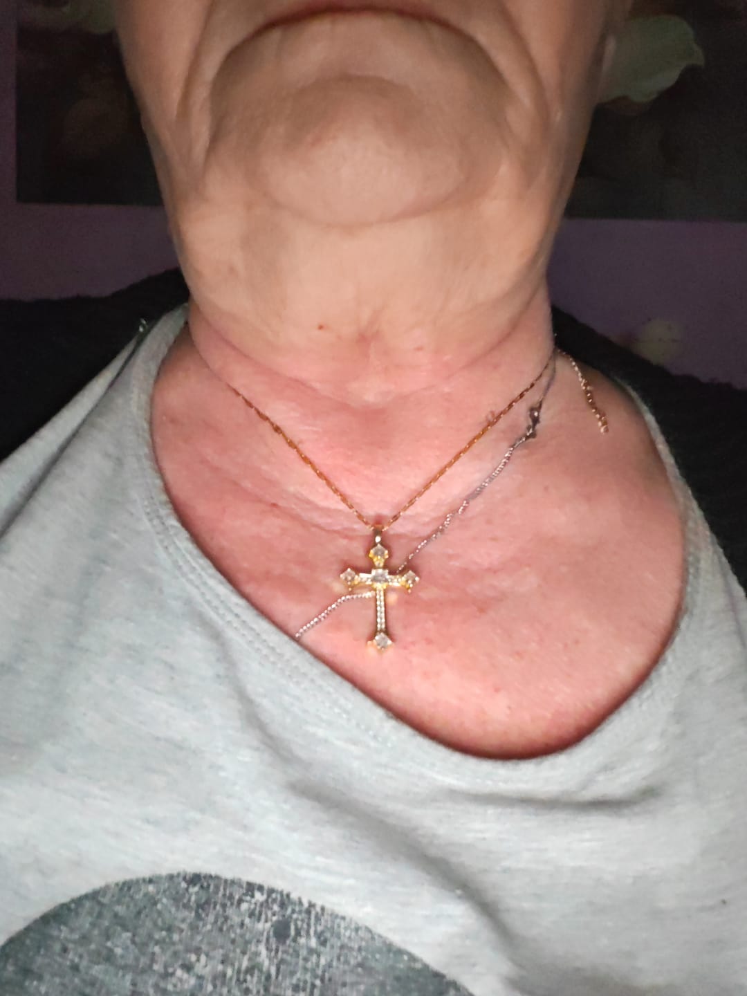 Customer photo review of Collier Croix Chrétienne Chic