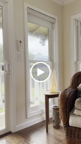 Customer video review of SmartWings Motorized Light Filtering Solar Shades 1%/3%/5% Openness Aventus