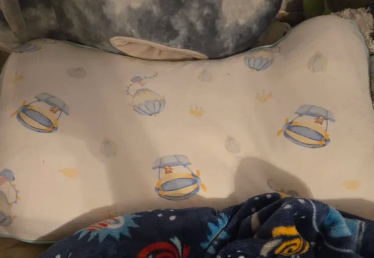Customer photo review of Ergonomic Kids Pillow