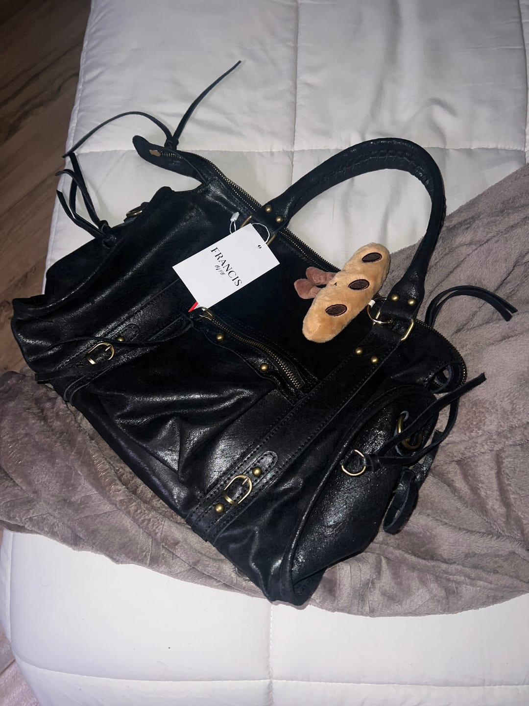 Customer photo review of It girl bag black