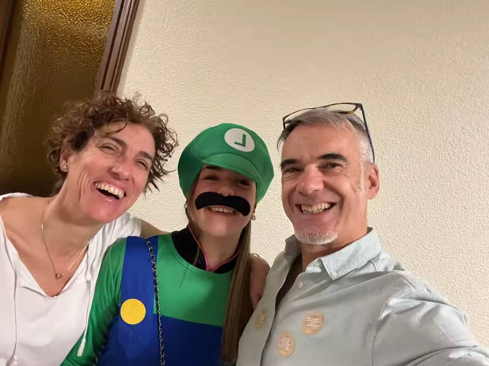Customer photo review of Mario & Luigi Cosplay Kostüm – Jumpsuit & Kleid Set (Unisex)