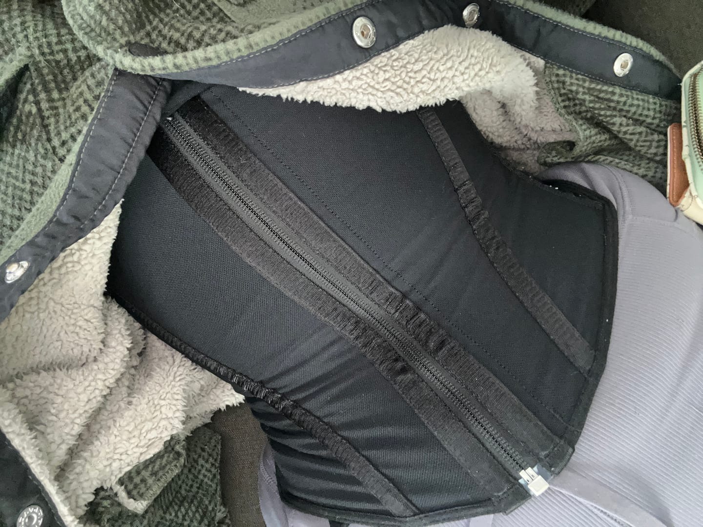 Customer photo review of 2053 Hourglass Zipper Waist Trainer