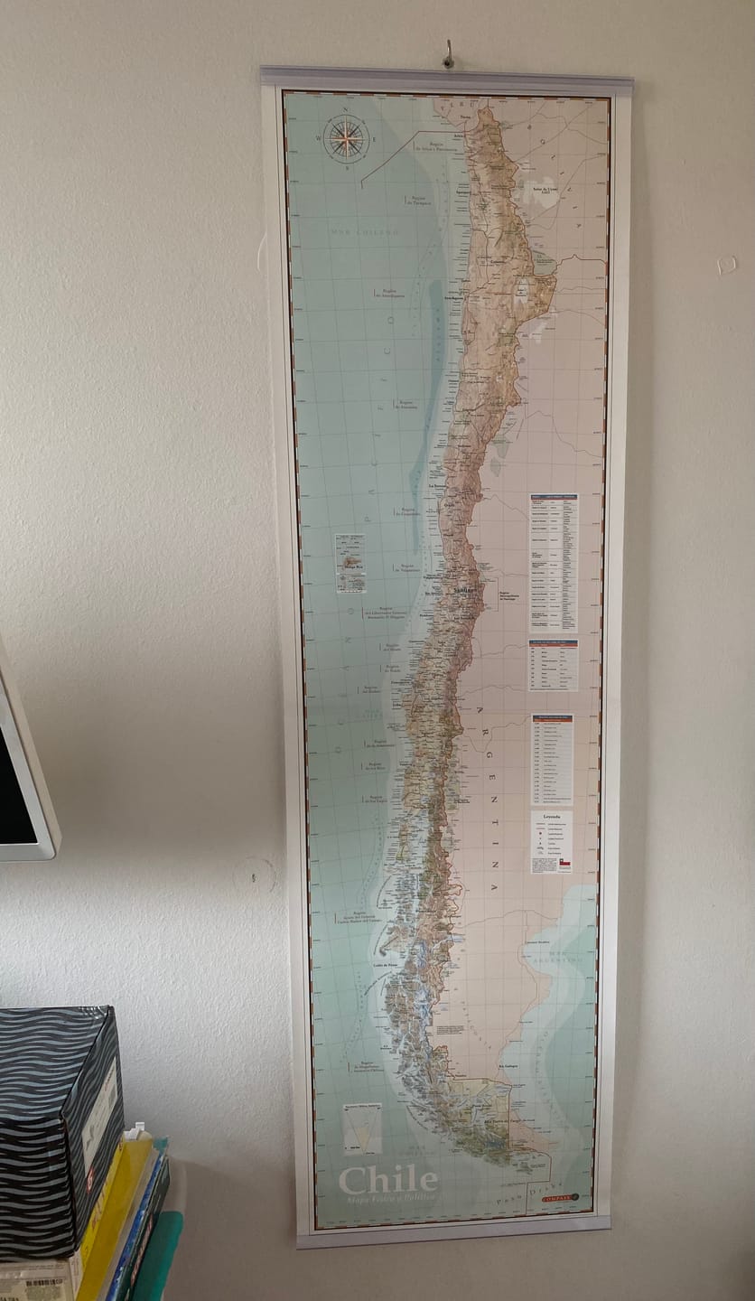 Customer photo review of Mapa Físico de Chile actualizado 2025