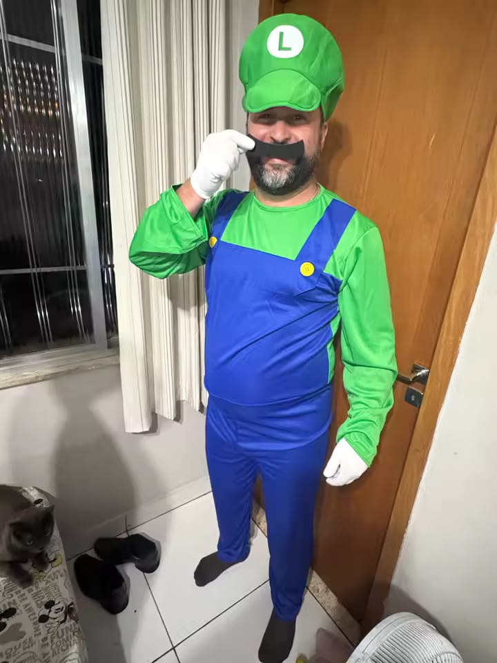 Customer photo review of Mario & Luigi Cosplay Costume – Jumpsuit & Dress Set (Unisex)