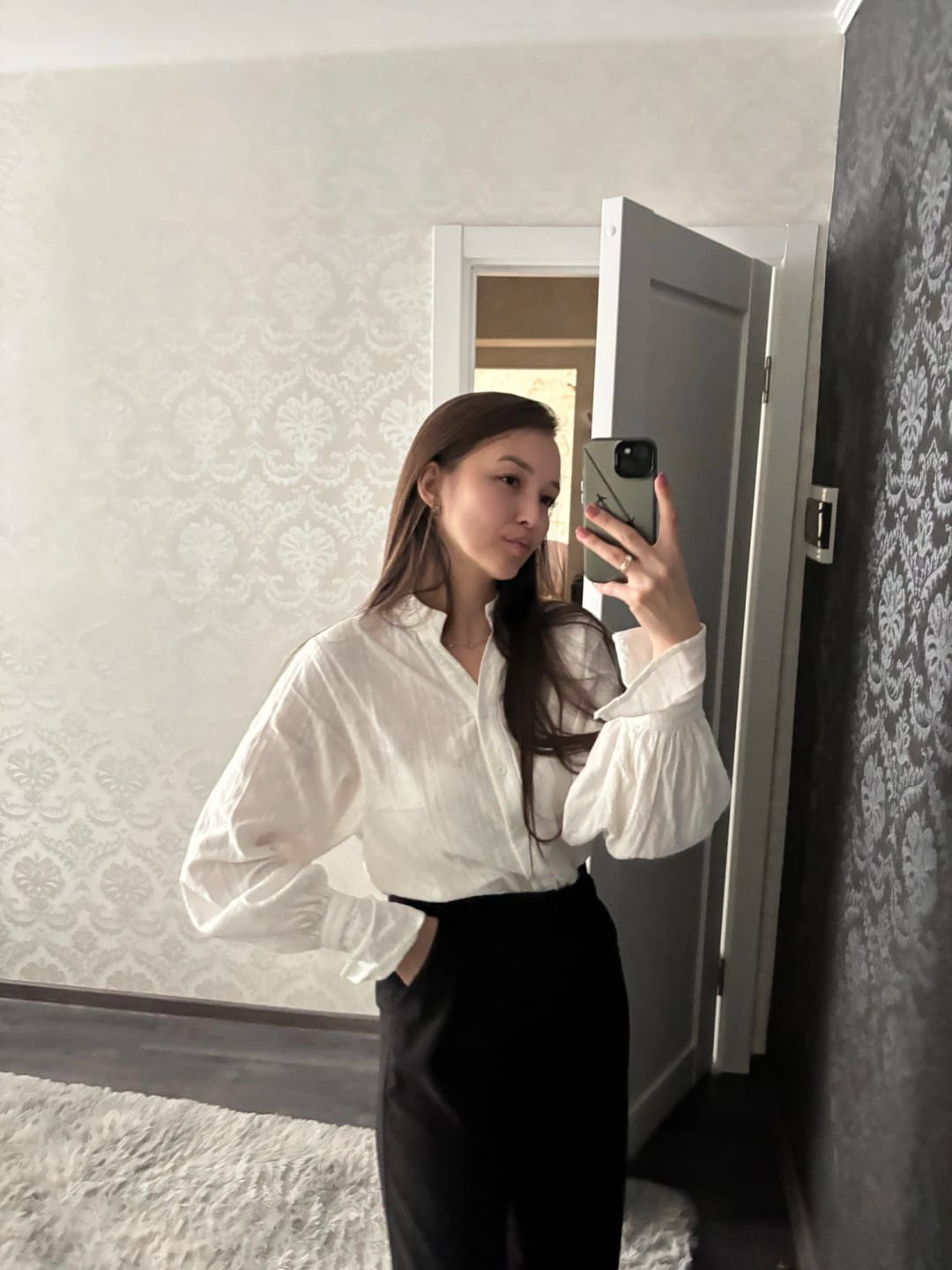 Customer photo review of Marielle Oversized Blouse