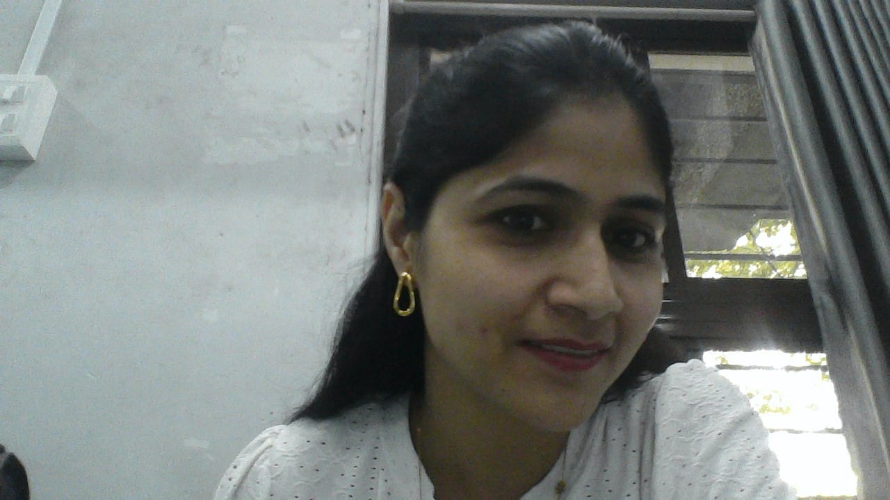 Customer photo review of Abstract Oval Earrings