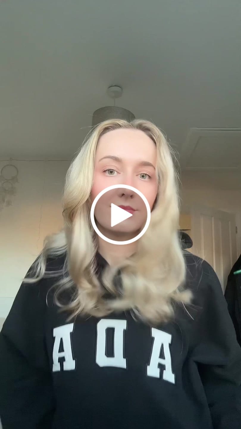 Customer video review of VIOLA - Violet Blonde Hair Toning Oil