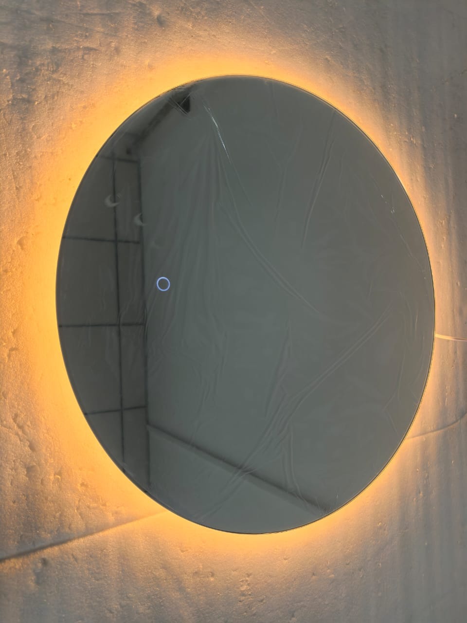 Customer photo review of Miroir Rond Salle De Bain Led Antibuée 50x50 Genéve – Bellori