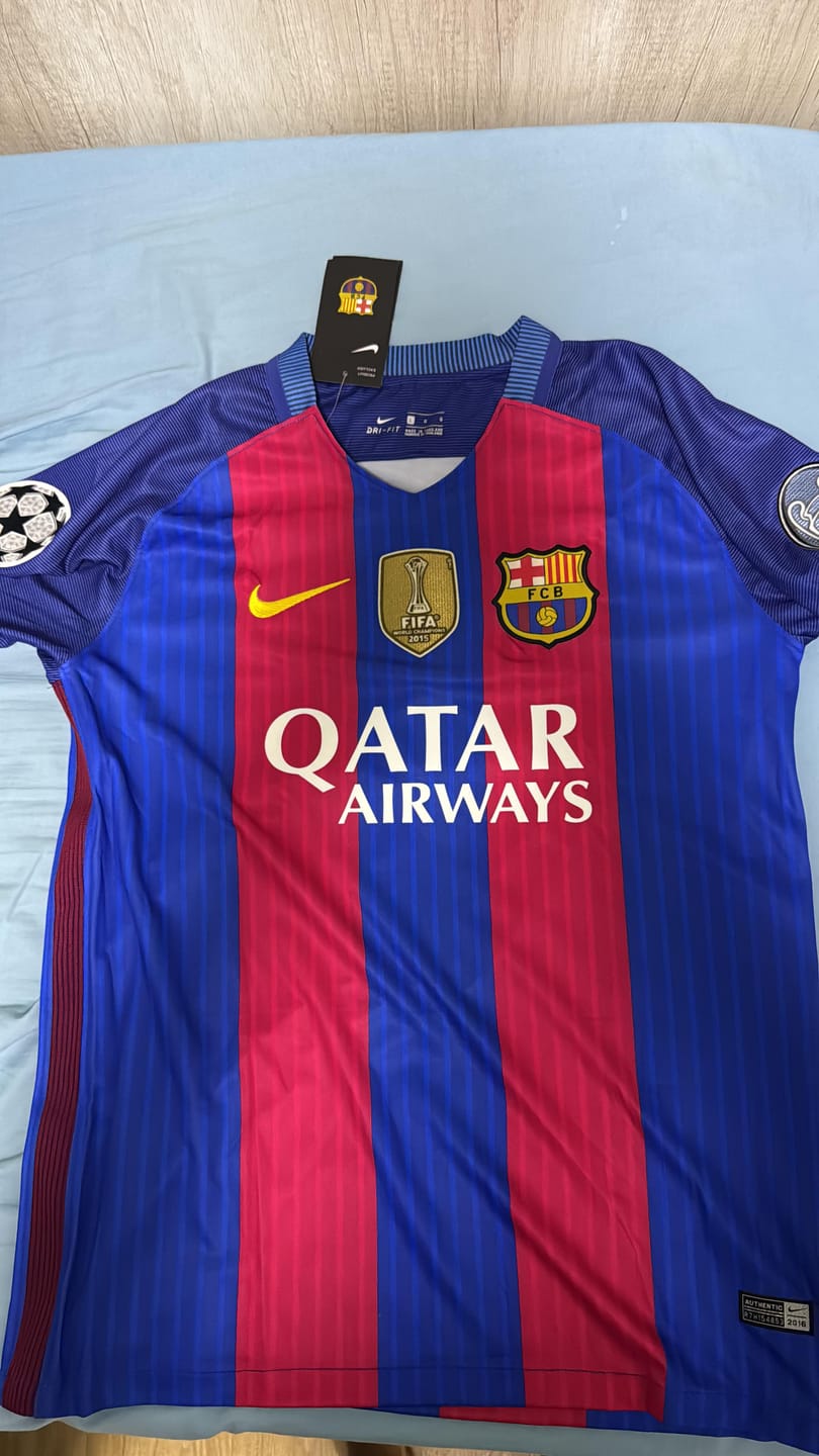 Customer photo review of Camisa Barcelona I 2016/17