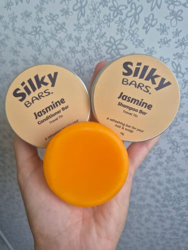 Customer photo review of Jasmine Shine & Volume Conditioner Bar