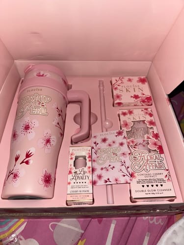 Customer photo review of P. Louise Budget Box (Monthly Subscription) Start Date January
