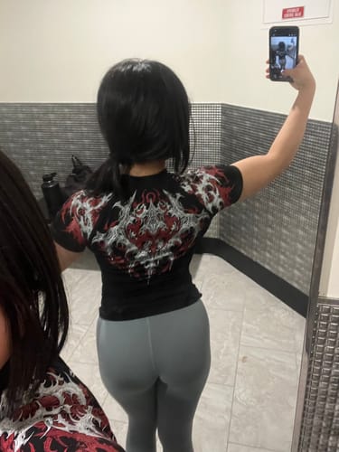Customer photo review of Void Tech™ Infernal Short sleeve Compression [HEAVENLY RED]