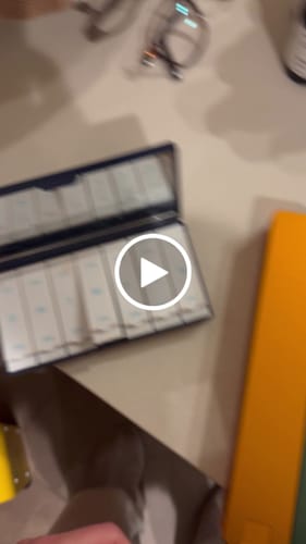 Customer video review of Weekly AM-PM Vitamin Case 2.0
