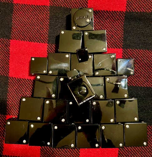 Customer photo review of Armaf Club de Nuit Intense Men Eau De Parfum Spray 6.8 oz