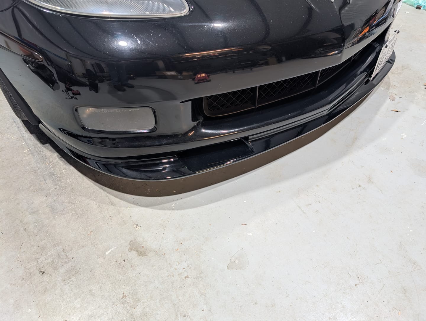Customer photo review of Corvette C6 Grand Sport / Z06 Front Splitter Lip | ZR1 Conversion Package