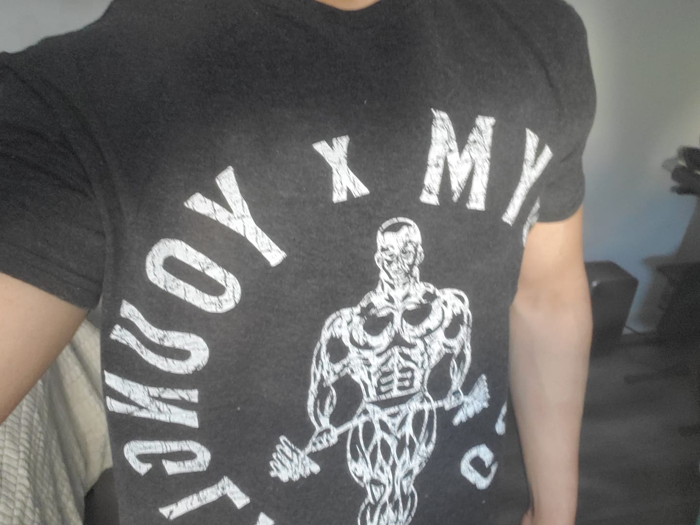 Customer photo review of 4206 - Gold's Gym Heather Tees
