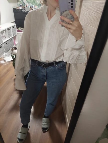 Customer photo review of Marielle Oversized Blouse