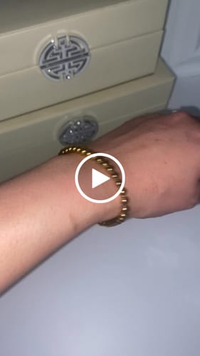 Customer video review of Tasbih Bracelet | Bold